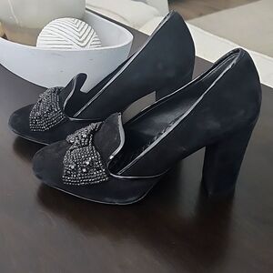 Tory Burch suede heels with bow